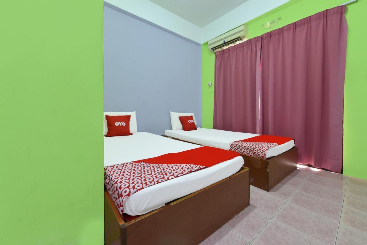 Oyo 90565 Teresek View Motel Kuala Tahan Exterior foto