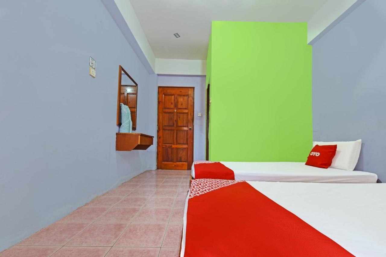 Oyo 90565 Teresek View Motel Kuala Tahan Exterior foto